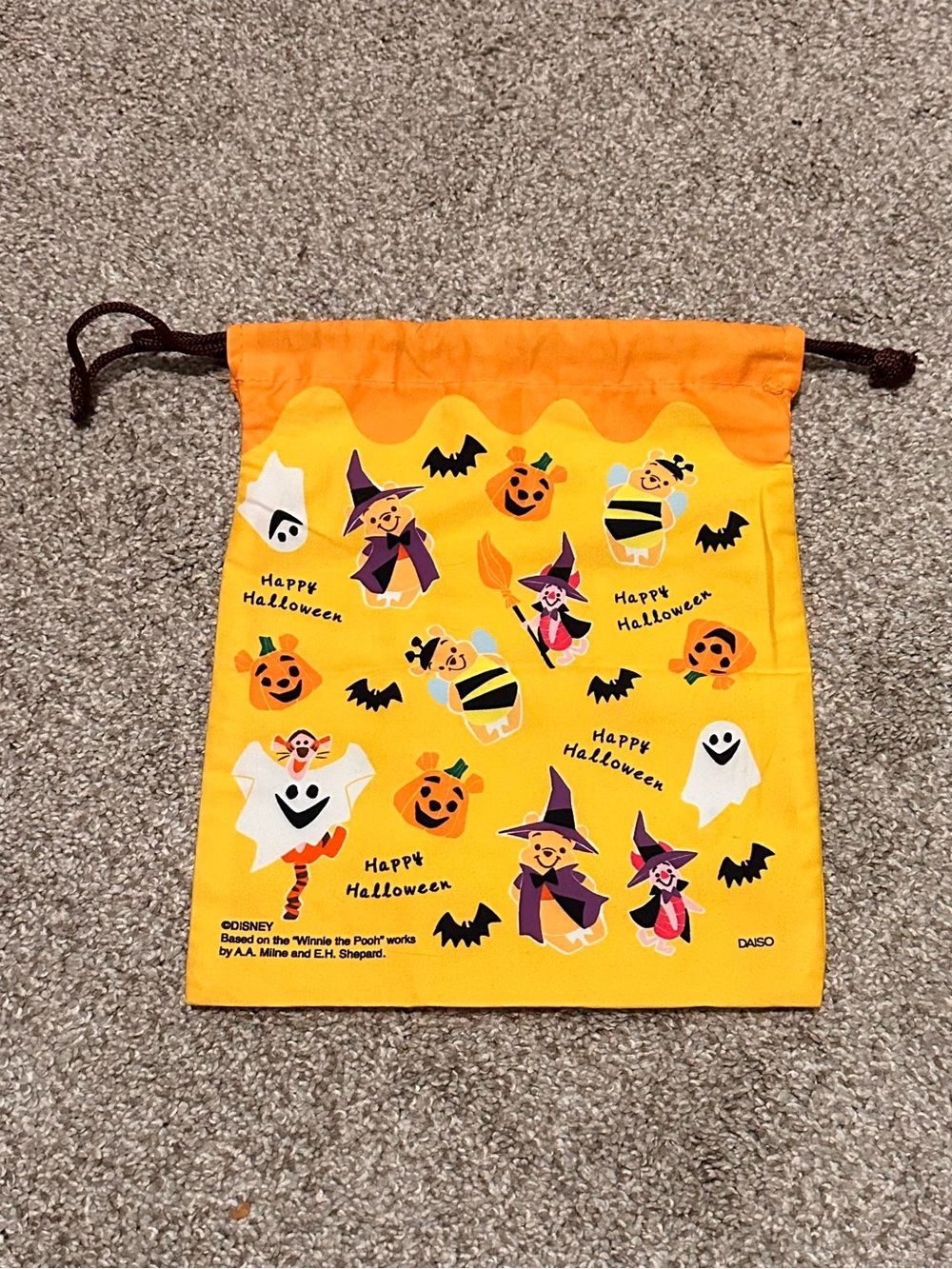 Winnie the Pooh Orange Halloween Drawstring Kids Bag